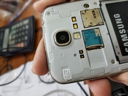 TPHCM Q4- máy cỏ ip6 qt 16gb, samsung S4 95% zin all