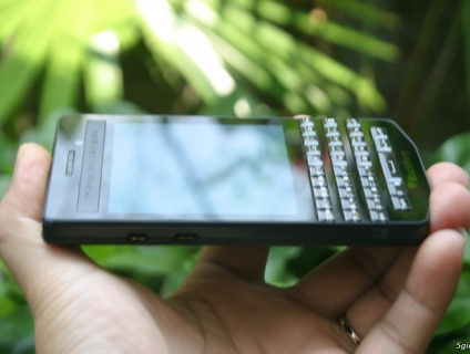 Bán BlackBerry Porsche Design P’9983 Graphite
