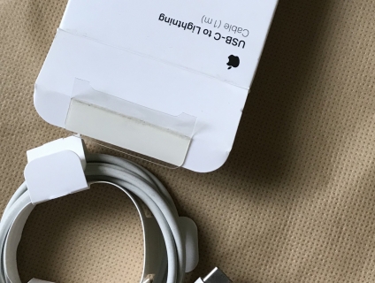 CÁP CHUYỂN ĐỔI USB-C SANG LIGHTNING CHÍNH HÃNG