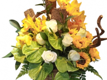 Giỏ hoa khai trương nên chọn loại hoa nào đẹp và ý nghĩa?