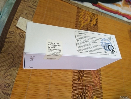 Samsung A51 mới nguyên hộp