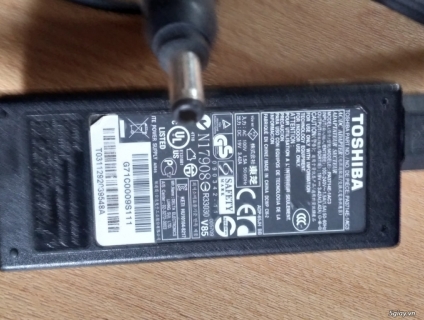 bán nhanh sạc laptop Hp, Toshiba zin
