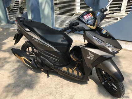 Cần bán Vario 150 vàng cát mẫu cũ !