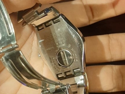 cần thanh lý cặp đồng hồ cao cấp thụy sĩ chính hãng