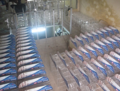 Cắt khắc giá công CNC trên chất liệu Mica