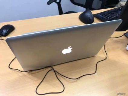 Macbook Pro 2010 ngoại hình đẹp xuất sắc