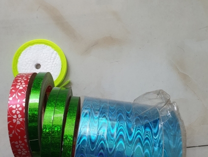 Cần b án dây ruy băng trơn trang trí