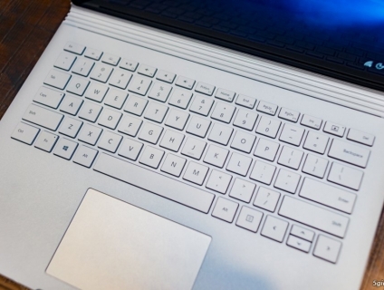 SURFACE BOOK , 13.5" 3K, CẢM ỨNG, I5 RAM 8 GB, SSD 256 GB 99%