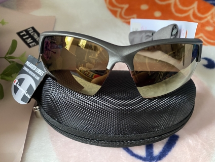 Kính Champion vàng đặt tại Anh chính hãng chống 100%UV chống chói