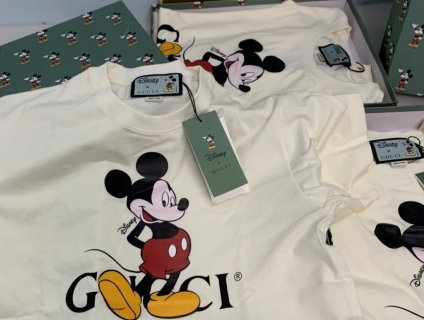 Áo thun guuuu x Mckey 2020 Limited