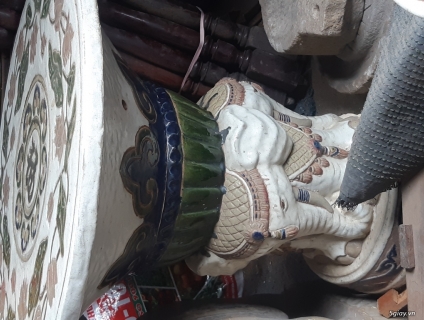 ----đôn voi.chậu .bình gốm sứ