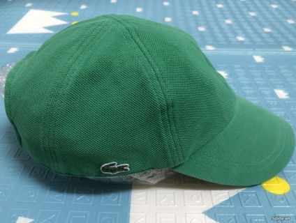 Nón lưỡi trai Lacoste, H&M... chính hãng.