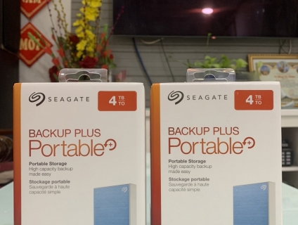 Ổ cứng di động Seagate backup plus portable 4TB hàng US nguyên seal.