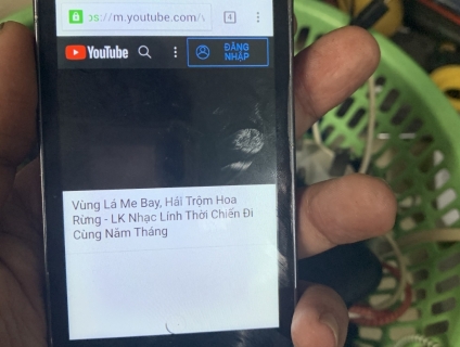 samsung s7560 chữa cháy giá xác