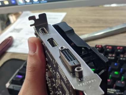 Cần bán VGA ZOTAC 1050 2GB 99%