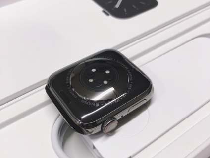 Đồng hồ Apple watch thép 6 44mm graphite hiếm active online openbox