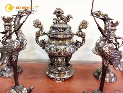 Lư đồng đỏ khảm ngũ sắc 5 chữ vàng