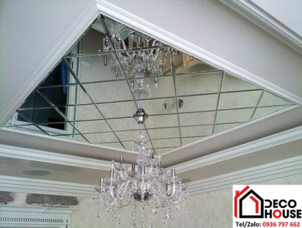 Nhà ở hiện  đại, gương ốp trần nhà