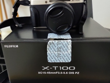 Ít dùng nên cần bán máy ảnh Fujifilm XT-100 Gold còn fullbox