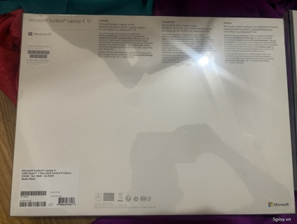 Cần bán: 2 em Surface laptop 15’’ mới 100% cấu hình khủng, giá siêu rẻ