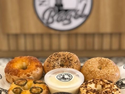 Tuyển Nhân viên, Bếp trưởng, Kế toán hệ thống nhà hàng cafe tại quận 2 và quận 7