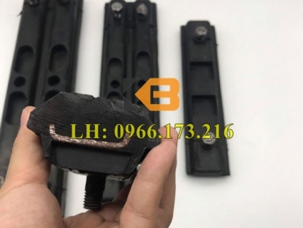 Guốc cao su máy xúc Komatsu giá rẻ, chất lượng cao