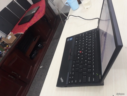 Ban IBM-X230-RAM-4G-SSD-128G- hang co so luong...