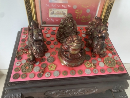 (HCM - Thủ Đức) Dư cần ra đi 1 tủ và bàn thờ còn mới