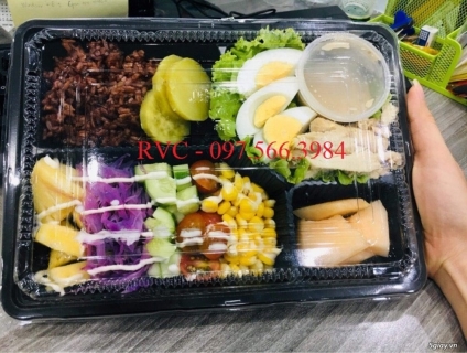 Hộp Nhựa Đế Đen Đựng Cơm 4 Ngăn Mang Về