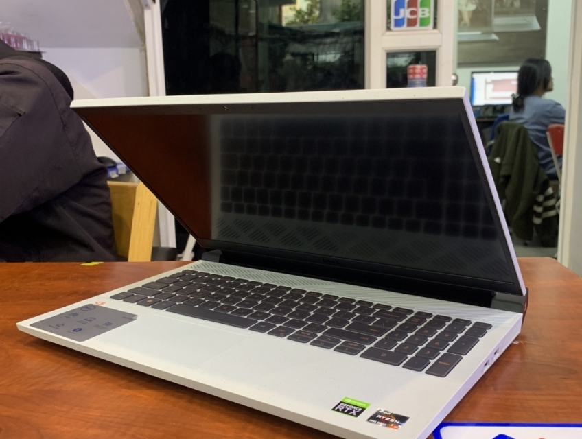 Cần Bán Dell Gaming G15 : R7-6800H | 16GB RAM|512GB SSD RTX3050Ti NEW