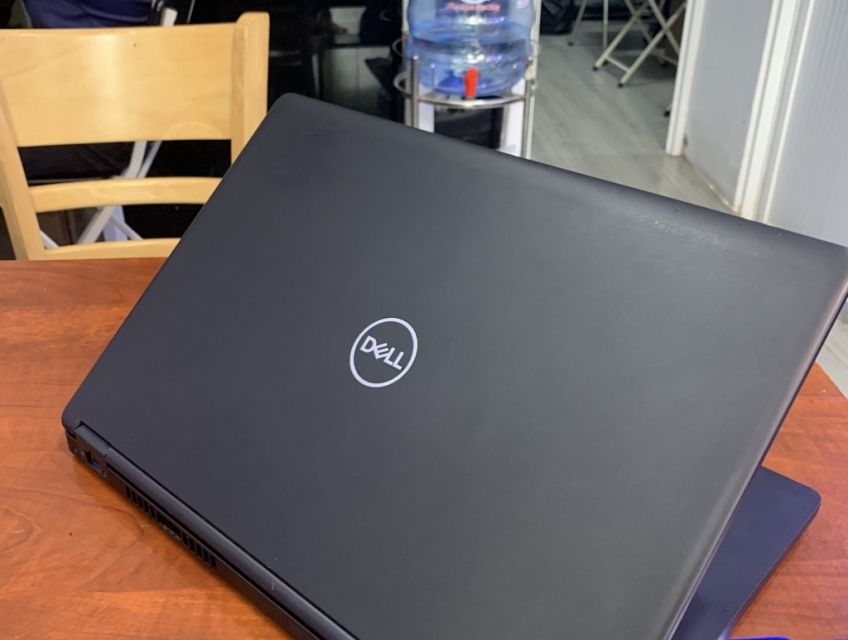 Cần Bán Dell Latitude 5490 : i5-8350U | 8GB RAM | 256GB SSD Likenew