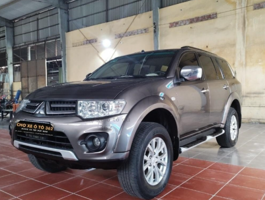 MITSUBISHI PAJERO SPORT 2016 GIA ĐÌNH SỬ DỤNG KỸ