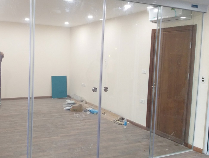 Vách ngăn lạnh nhôm kính- xu hướng vách ngăn mới nhất 2023