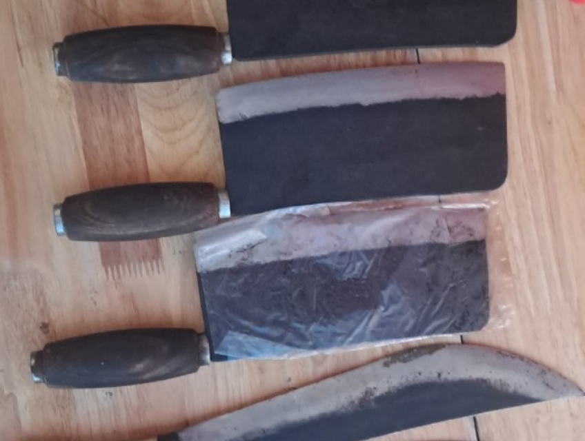 Mình  nghỉ bán  Shop Dao kéo chuyên dụng nhip sắt oto cần thanh lý .