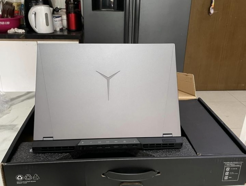 Legion 5 Pro À  165Hz Core i7 11800H RAM 16GB