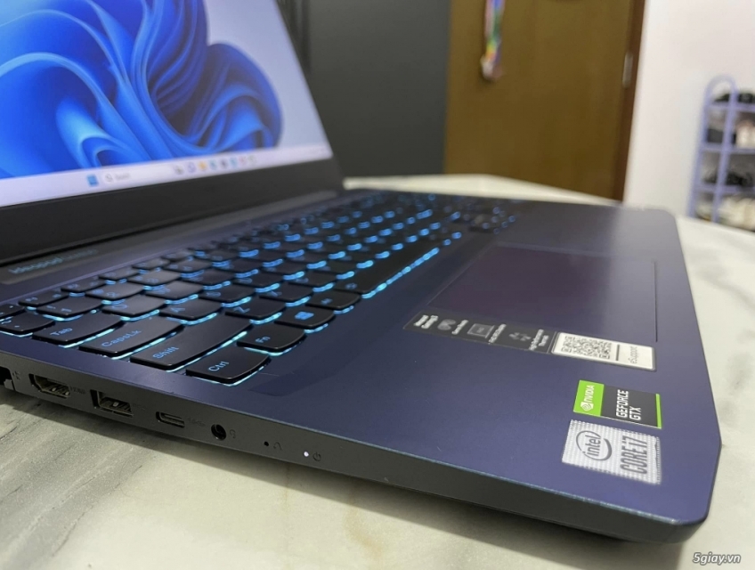 Lenovo ideapad GAMING 3 15IMH05 Core i7 10750H