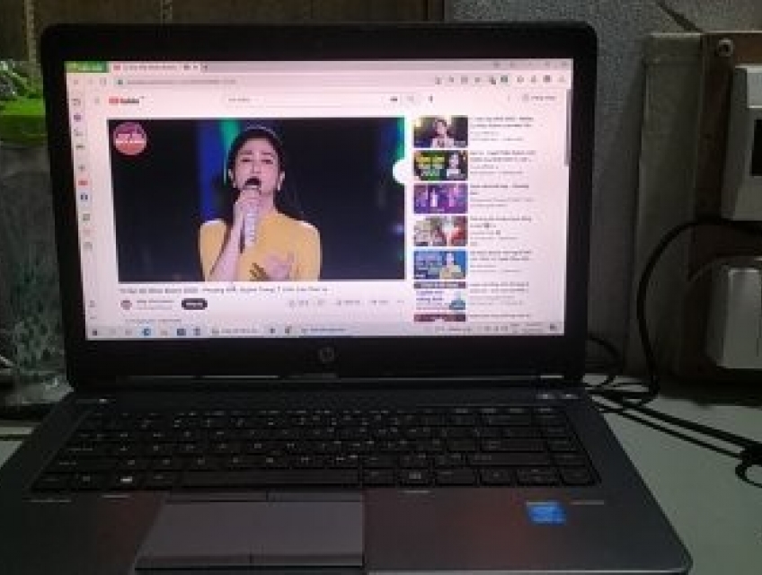 Cần tiền bán gấp Hp core i5 chưa sửa chữa