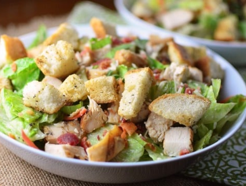 “BẬT MÍ” CÁCH LÀM CAESAR SALAD - MÓN KHAI VỊ CỦA Ý TẠI PIZZA TEXGRILL