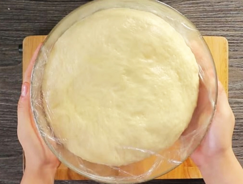 CÁCH LÀM ĐẾ BÁNH PIZZA ĐƠN GIẢN VỚI PIZZA IMPERIA