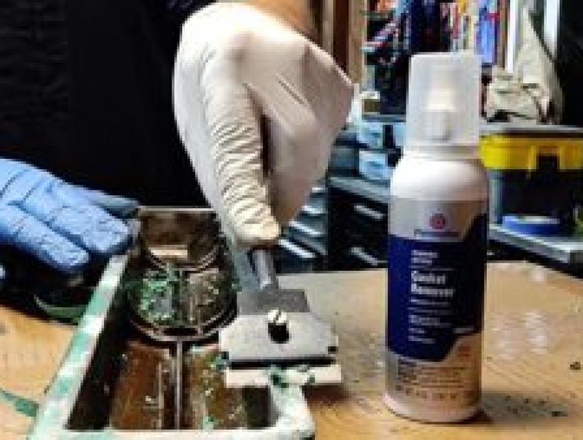 80645 – CHẤT TẨY MIẾNG ĐỆM PERMATEX – CÔNG THỨC VOC THẤP, 4 OZ