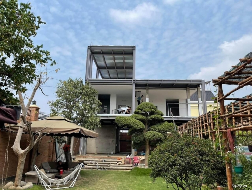 Đơn Vị Thi Công Nhà Thép Tiền Chế Giá Rẻ TPHCM