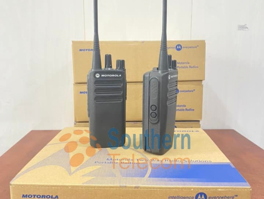 Bộ đàm cầm tay Motorola XiR C1200