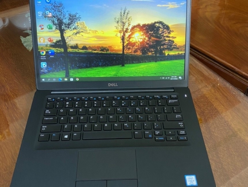 Dell 7490 đời cao chót vót