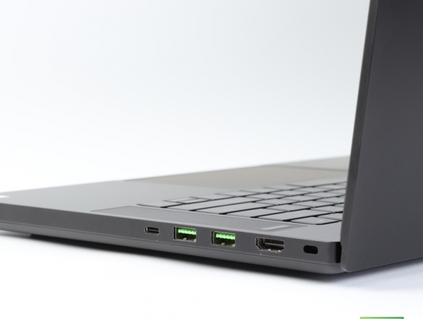 Razer Blade 15 Model (2020) 10750H /32GB/ 512GB SSD/RTX 2060 6GB