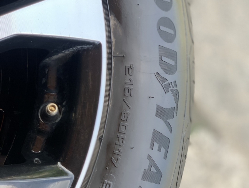 Combo mâm lốp zin tháo xe Peogeot 2008 kèm lốp