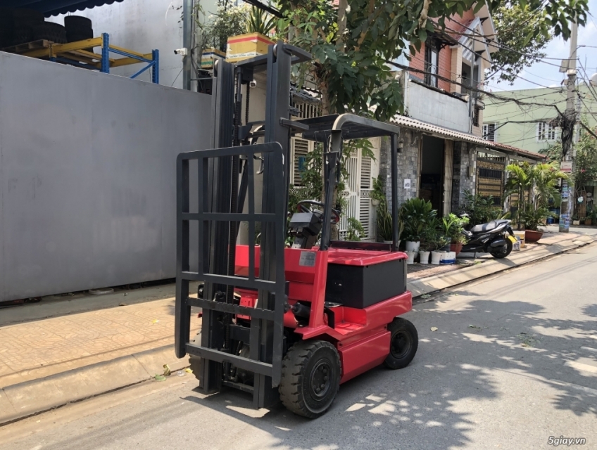 Cần bán xe nâng điện ngồi Nichiyu giá siêu ưu đãi