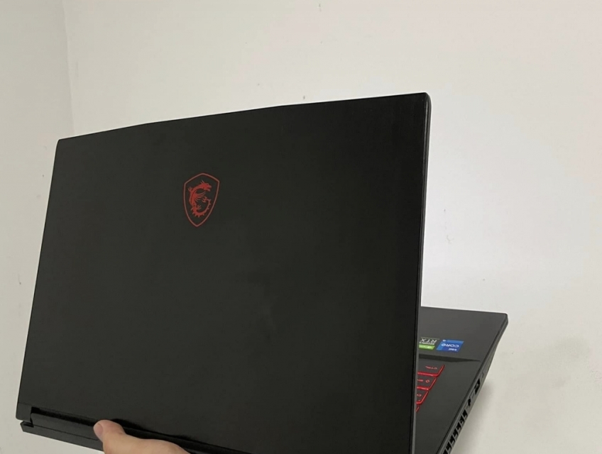 Laptop MSI Gaming GF63 Thin 11UD-473VN Core i5 11400H VGA RTX 3050 Ti