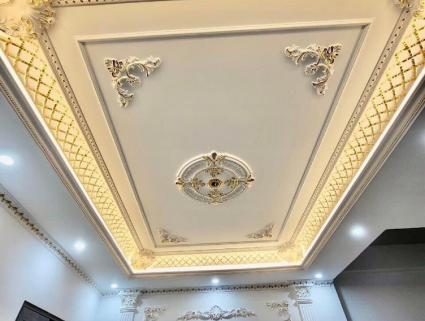 Thi công dát vàng tại Dĩ An – Bình Dương