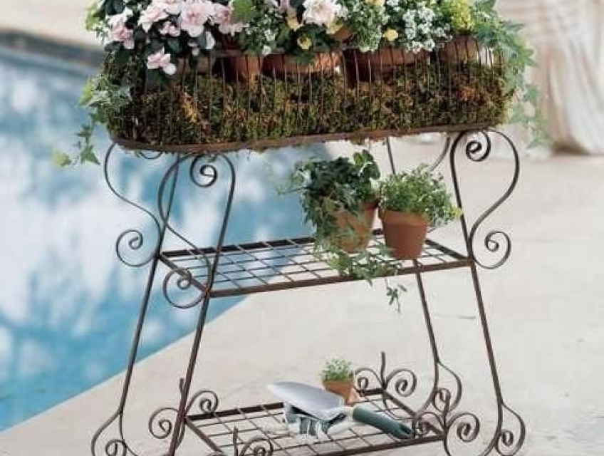 Kệ trưng hoa / cây cảnh sân vườn bằng sắt nghệ thuật