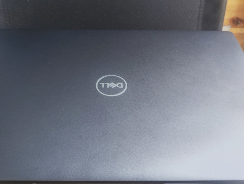 Dell Latitude 5300/Dell Latitude E7440/ Dell Latitude 7390